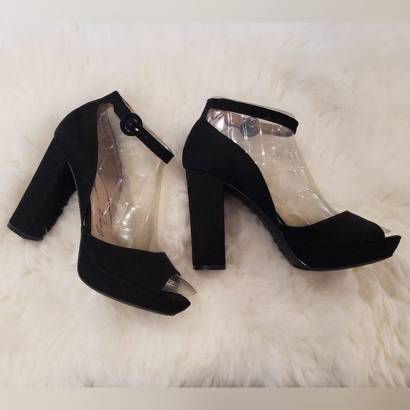 Open-toe Heels - Picture 1 of 3